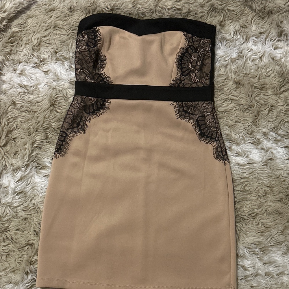 Beautiful nude strapless dress